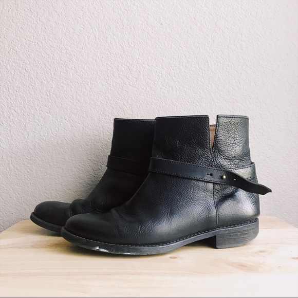 Madewell Shoes - Madewell Black Leather Moto Boots